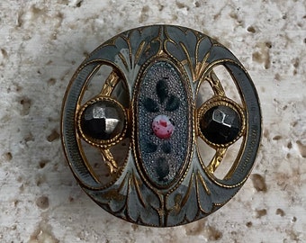 Cold enamel button with enamel centre.