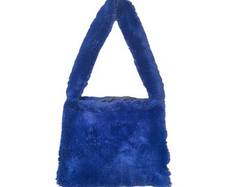 black fuzzy tote bolsa