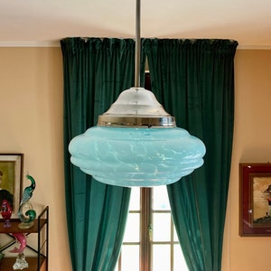 Klasyczny żyrandol z niebieskiego szkła Murano w stylu art déco z lat 30. XX wieku, wyprodukowany we Włoszech