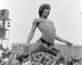 Iggy Pop and Fans