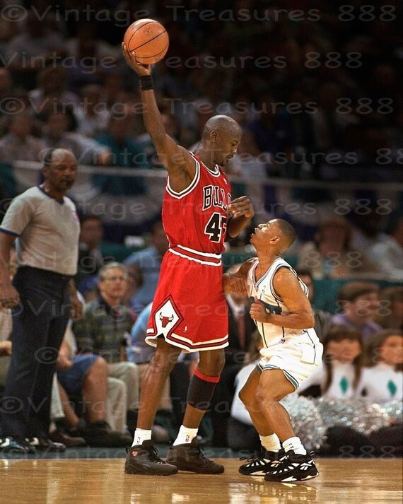 Michael Jordan Vs. Muggsy Bogues Etsy