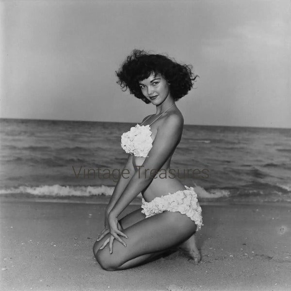 Bunny Yeager at the Beach