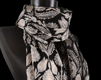 Hochwertiger Schal, traditionelle schwarze reine Kaschmir-Seide, langer Schal, Valentinstagsgeschenke. Bestickter Schal