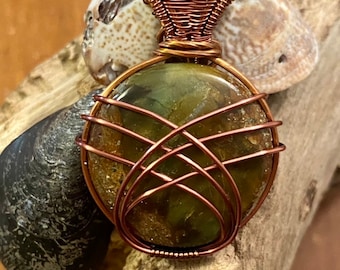 Chyroprase Pendant