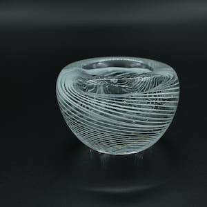 Filigree glass tealight candleholder