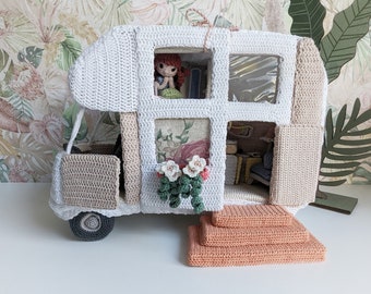 Ana's Crocheted (Mini-)World - Ana on the Road Pattern (ENG, DE)