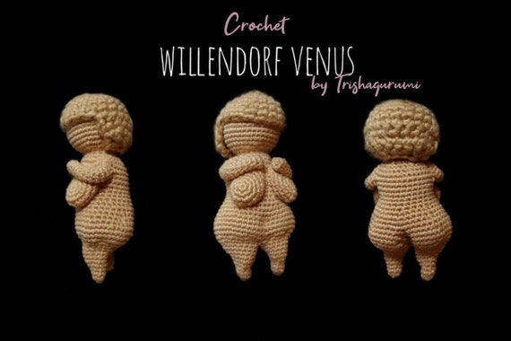 Crochet Willendorf Venus - Amigurumi Crochet Pattern (in EN, DE)