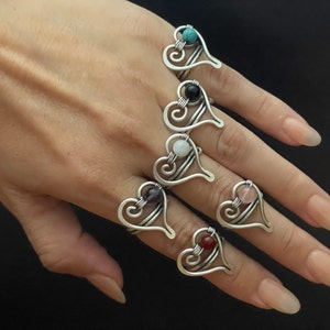 Wire wrapped adjustable ring. Cristal ring.