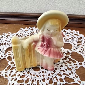 Vintage Shawnee Little Girl at Fence Planter - Art Pottery - circa 1940s - Sun Hat - Flowers - Pink Dress - Succulent - Décor