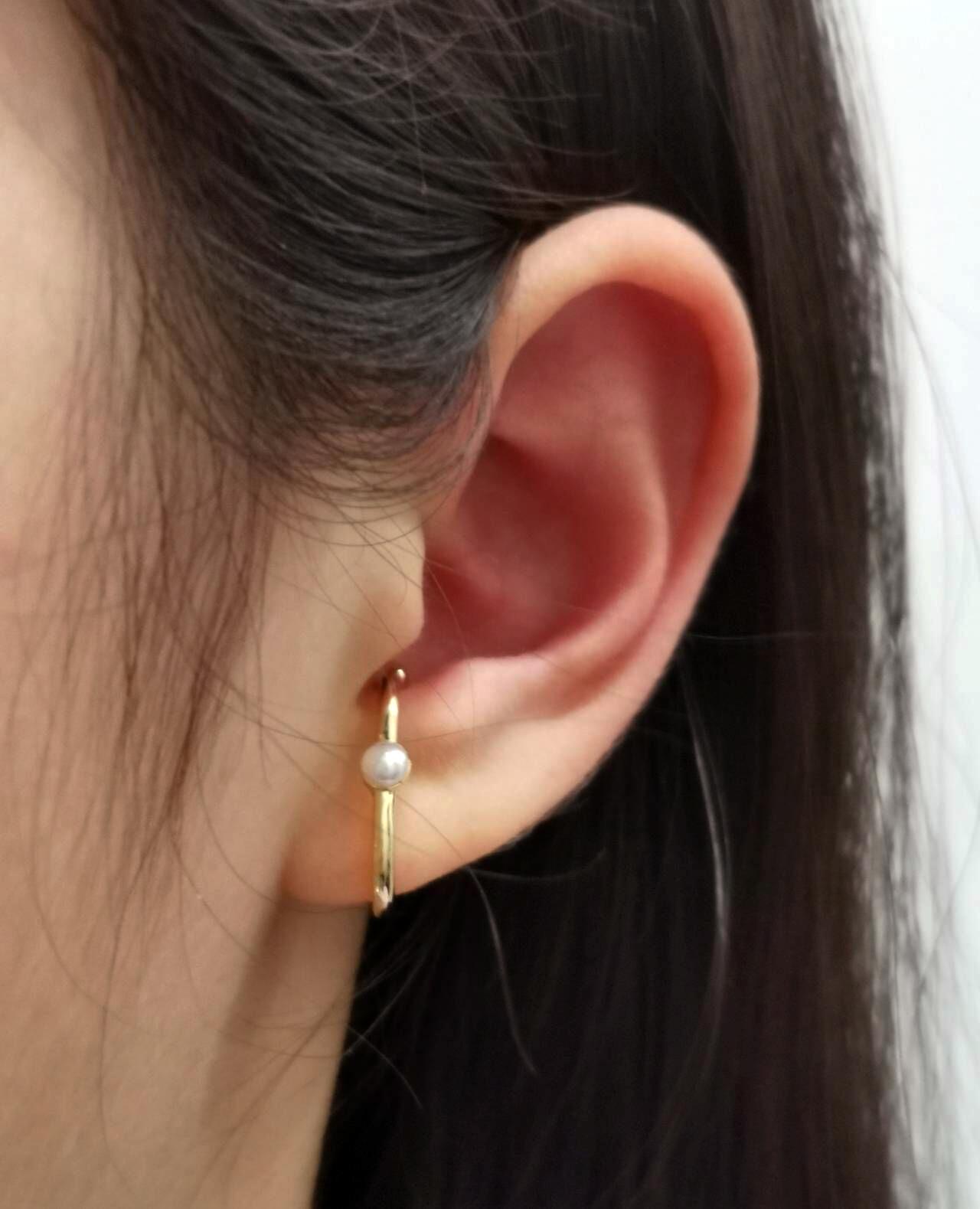 Stream Line Ear Cuffs With Freshwater Pearl in 14k Gold