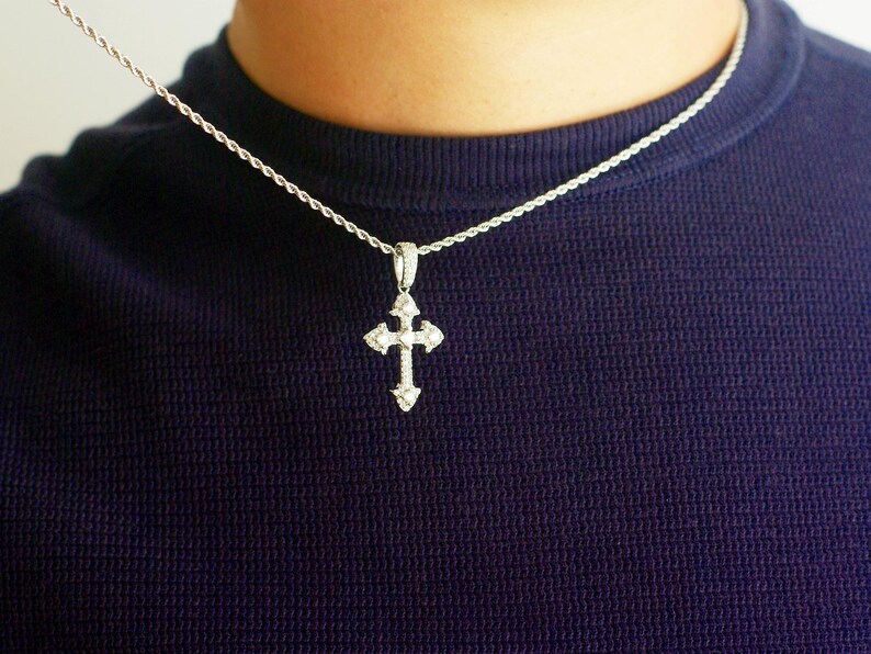 Men's Iced Out Diamond Cross Pendant Necklace in Custom Rope Box Cuban