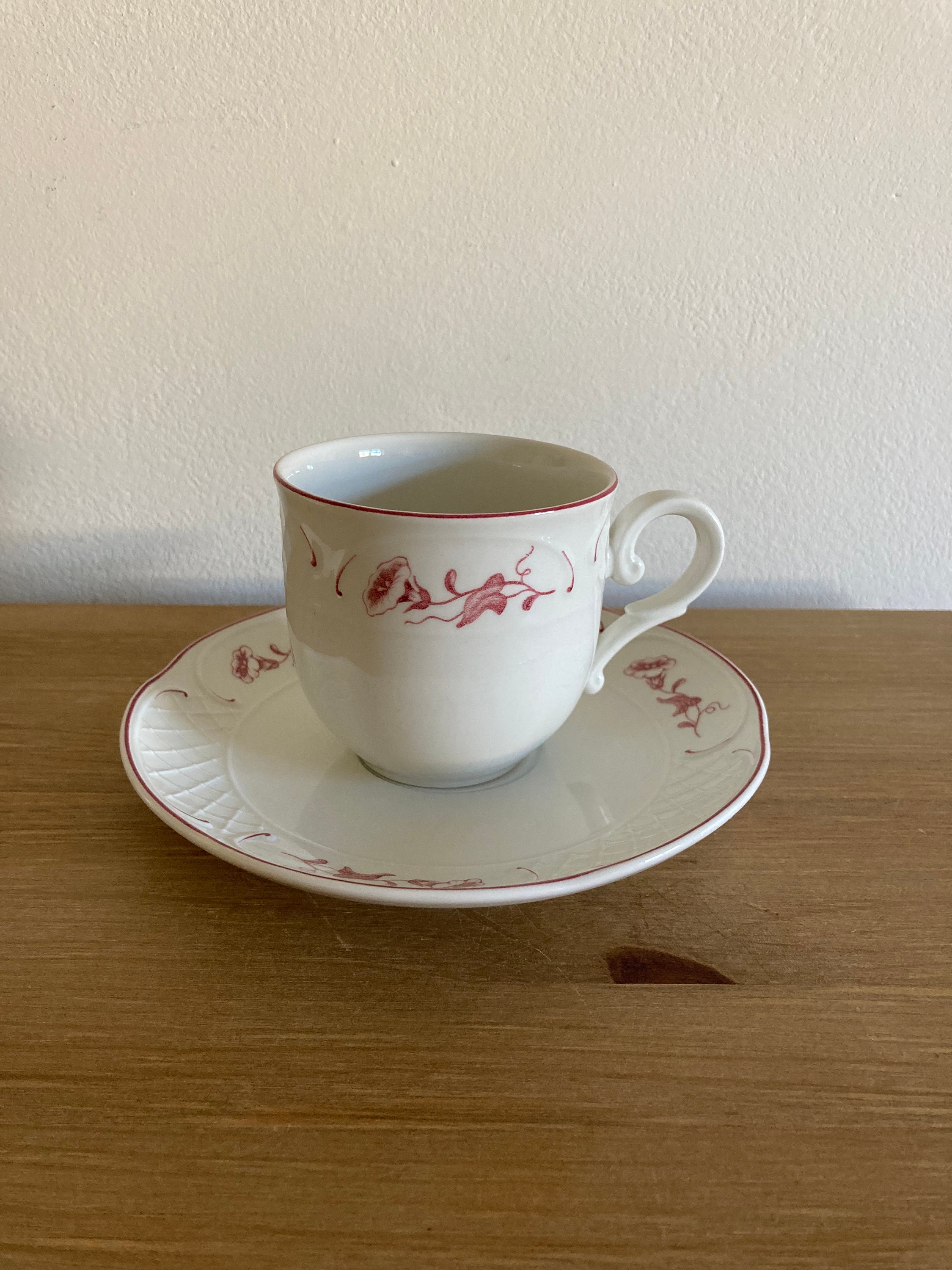 Vintage Villeroy and Boch Val Rouge Pattern,teapot, Teacups