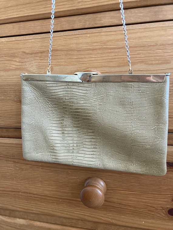Vintage Etra Clutch Purse with Gold Chain, Late M… - image 10
