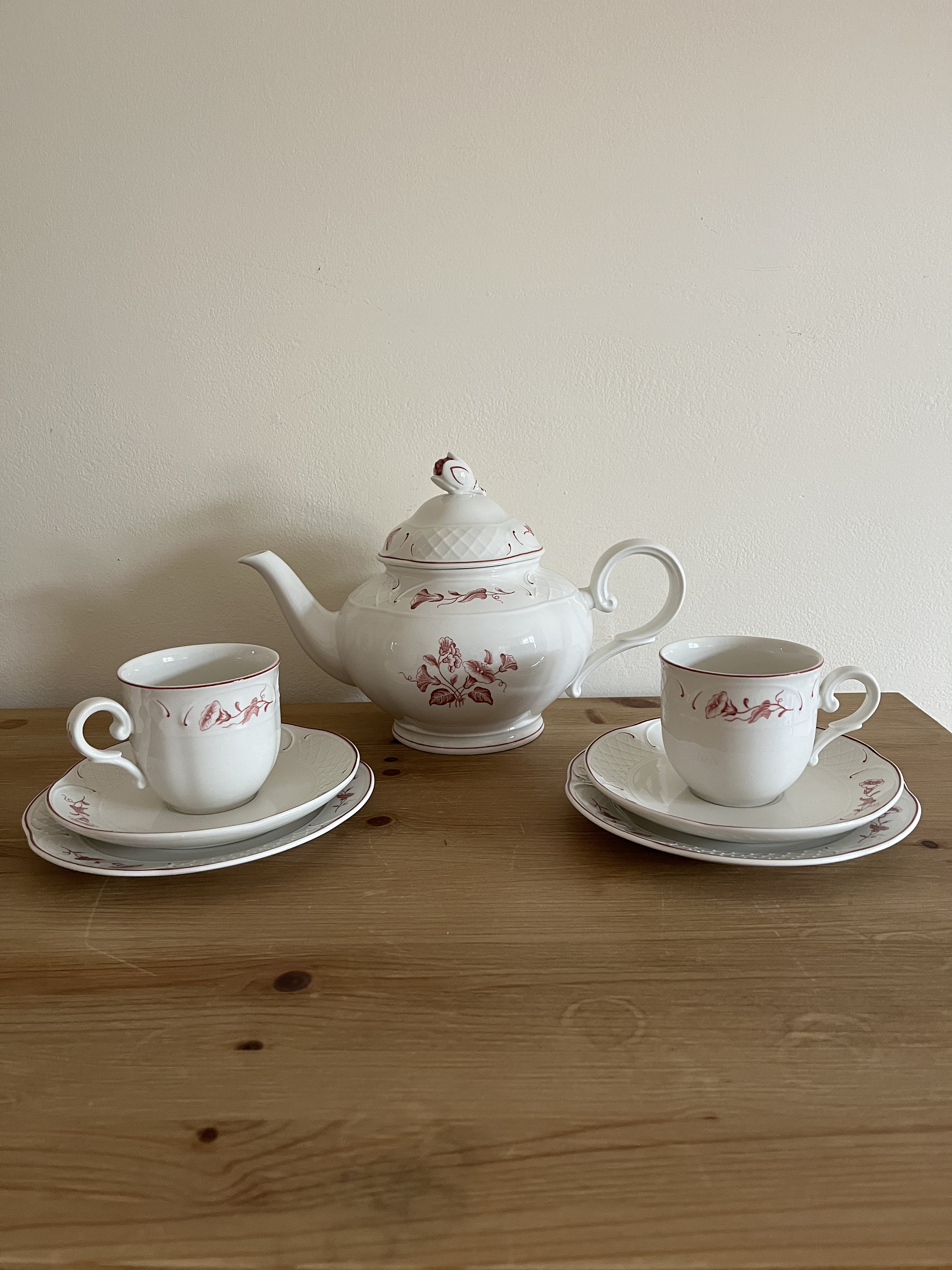 訳あり超特価の通販 Vintage Villeroy and Boch Val Rouge Pattern,teapot, Teacups 食器