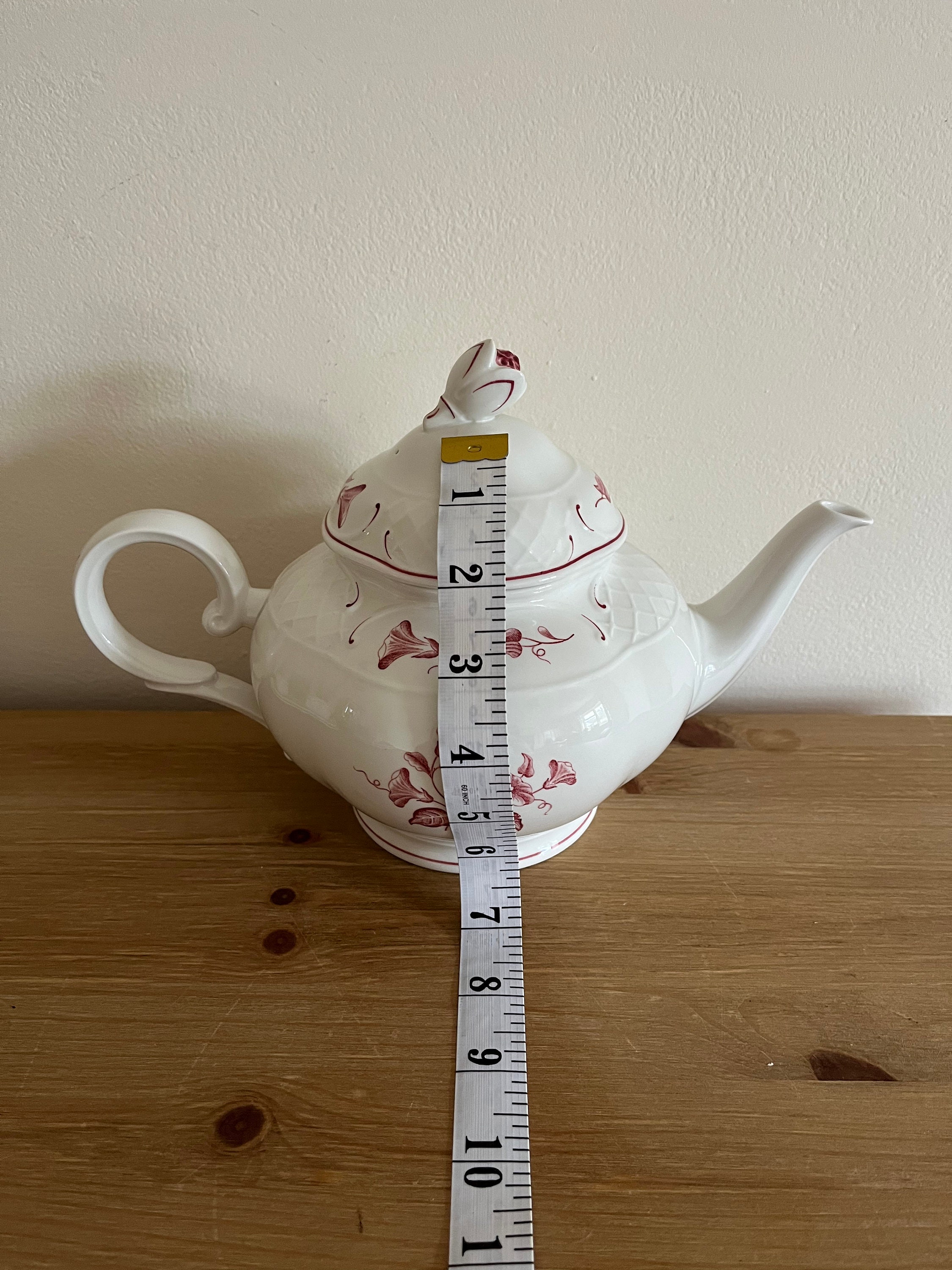 Vintage Villeroy and Boch Val Rouge Pattern,teapot, Teacups
