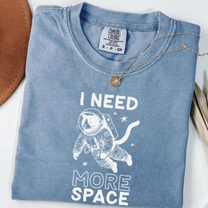 Cats in Space Comfort Colors® Shirt, Funny Cat Tshirt, Oversized Shirt, Aesthetic Graphic Retro Vintage T Shirt, Cat Lover Gift, Cat Tee