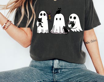 Halloween svart katt & spöke komfortfärger t-shirt, läskig säsong t-shirt