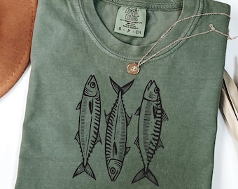 Fisch Grafik Komfort Farben T-Shirt, Strand Grafik T-Shirt, Adrette Sommer Shirt, Angeln-Liebhaber Geschenk, Urlaubs T-Shirt