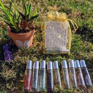 Essential Oil Roller Bottles, Healing Oils with Crystals, 10ml, Aromatherapy, Oil Rollers, Oils Infused with Crystals, Self Love Product