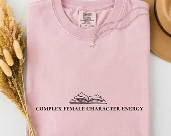 T-shirt met energieke, complexe vrouwelijke personages | Literair T-shirt voor boekenwurmen
