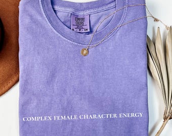 T-shirt met complexe vrouwelijke karakters en energie | Esthetisch cadeau voor boekenwurmen, leuk shirt voor lezers, T-shirt voor literaire boekenclubs