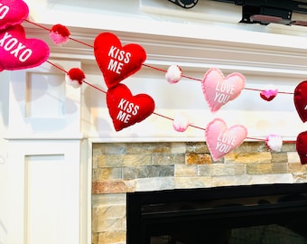 Valentine's Day Pom Pom Garland - Festive Heart Decor, Red Pink White - Love Confetti for a Romantic Touch