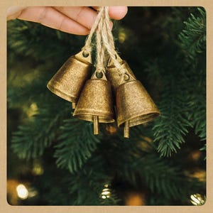 Vintage Brass Jingle Bells Set – Rustic Christmas Ornaments with Jute