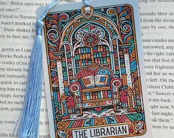 Librarian Tarot card Bookmark, holographic bookmark, Gothic Bookmark, Booktok Bookmark, Bookish Gifts for Readers, Handmade Bookmark