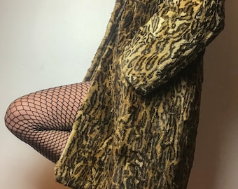 Vintage Genuine Fur Coat - Retro Winter Leopard Print faux fur (EU 38/Medium)