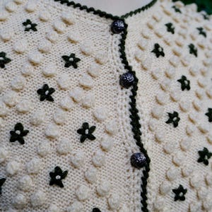 Vintage popcorn floral embroidered cardigan/ Vintage Traditional Austrian Folk Cardigan/ Hand knitted Tyrolean/ dirndl jumper