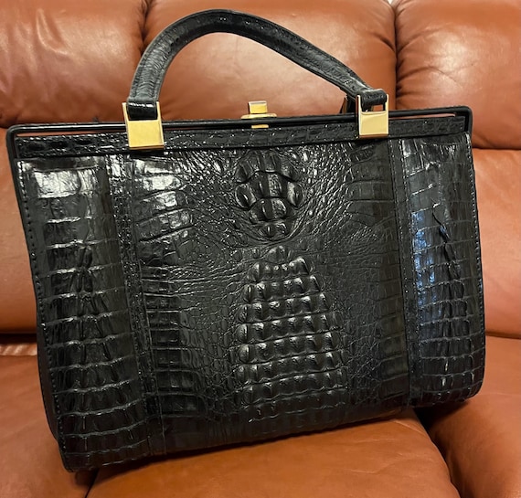 Vintage Black Leather Bag /crocodile Embossed Handbag With  display picture 2
