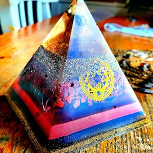 Orgonite Crystal Pyramid
