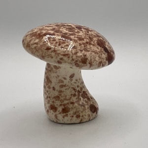 Vintage Small Ceramic Artisan Studio Pottery Mushroom Salt- Pepper Shaker Decor