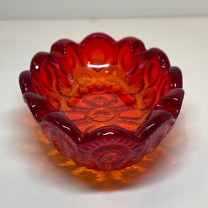 LE Smith Amberina Glass Moon & Stars Ashtray – Vintage Art Glass