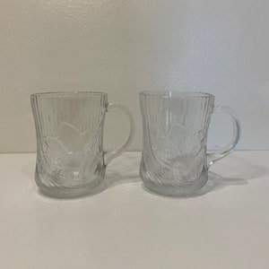 Vintage Set of 2 Clear Glass Mugs by Arcoroc with Cantrubury Design Made in France 10oz image 2