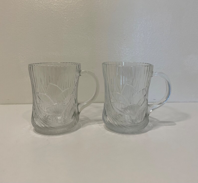 Vintage Set of 2 Clear Glass Mugs by Arcoroc with Cantrubury Design Made in France 10oz image 2