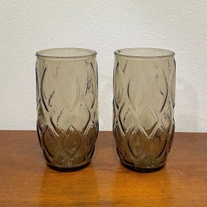 Set of 2 Vintage Anchor Hocking Textured Glasses – 12 oz, Great Condition