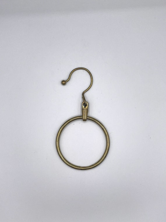 Scarf hanger holder Gem