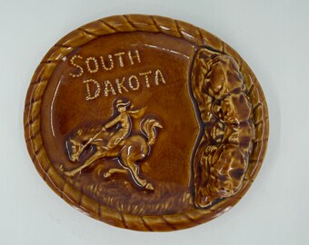 Vintage South Dakota Mount Rushmore Souvenir Ashtray