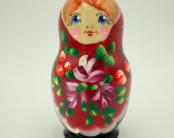 ヴィンテージ ロシア マトリョーシカ 5 ピース 入れ子人形 – 手描きの花柄デザイン
