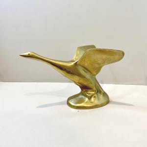 Vintage Brass Goose Figurine – Mid-Century Modern Flying Bird Sculpture