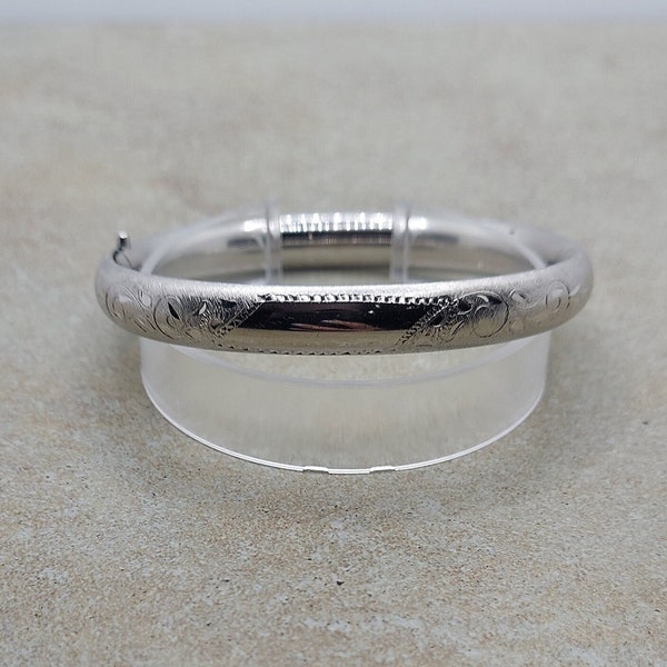 Vintage Sterling Silver Bangle Bracelet 7.5", 7mm Wide Sterling Bracelet, 925 Carved Detailed Bangle Bracelet