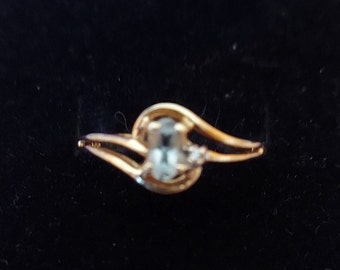 10k Plum Gold Aquamarine Ring with small diamond accent, Size 6 Gold Ring, Promise Ring