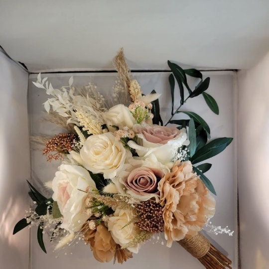 White Dahlia Flowers, Faux Flower Stems, Artificial Dahlias, Faux Plants,  Green Leaves, Wedding DIY, Modern Floral Arrangement, Home Decor 