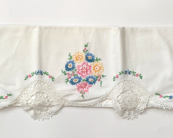 Vintage Floral Embroidered Pillow Case Elaborate Crochet Lace Edge Shabby