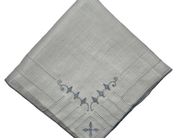 Womens Vintage Embroidered Wedding Handkerchief Pulled Thread Heirloom Dainty