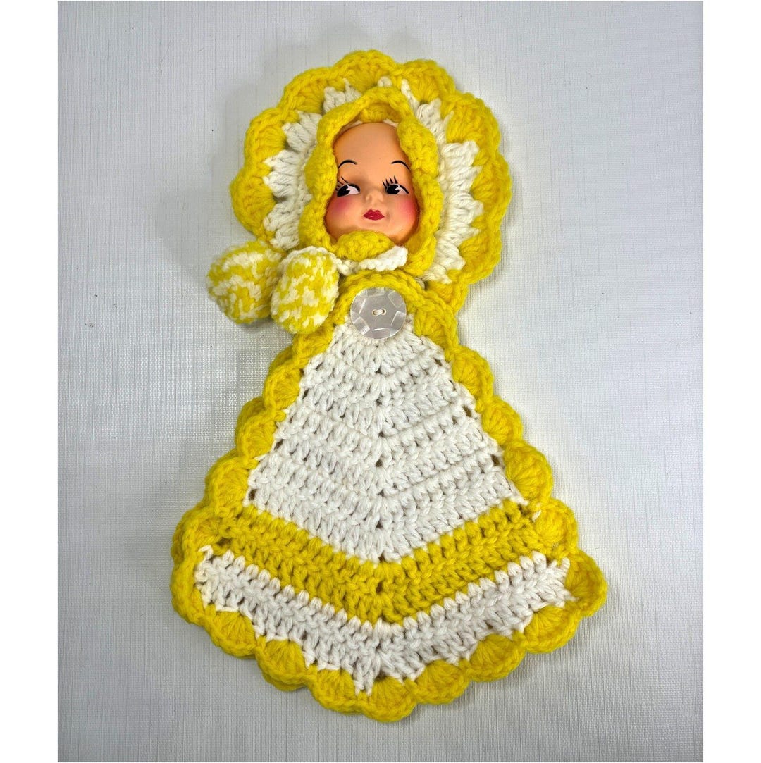 Vintage Handmade Crochet Doll Face Pot Holder Yellow Kitch Retro