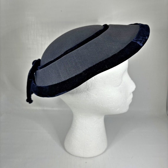 1950s Navy Platter Saucer Hat Pancake Velvet Bow … - image 2