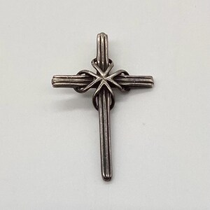 Vintage Sterling Silver Cross Pendant Charm: .925 Silver Jewelry