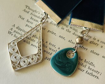 Filigree Silver Triangle Bookmark Blue Velvet Ribbon Intricate Design Handmade Unique Gift Idea For Her Reading Accessories